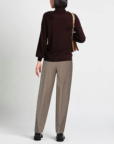 https://images.styletyx.com/images/khaki-plain-weave-casual-pants-room-52-3236478_3.webp