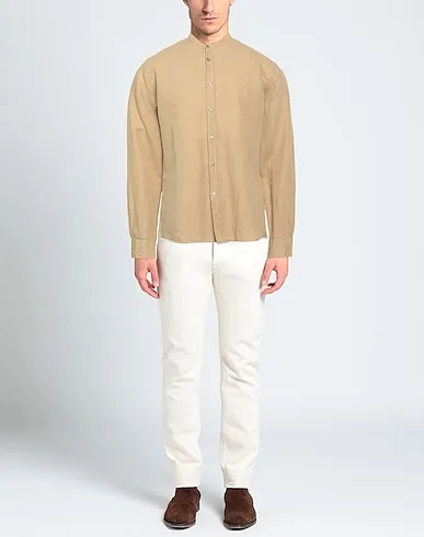 https://images.styletyx.com/images/khaki-plain-weave-linen-shirt-fred-mello-13284093_2.webp