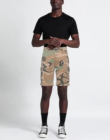 https://images.styletyx.com/images/khaki-plain-weave-shorts-bermuda-mason-s-726426961_2.webp