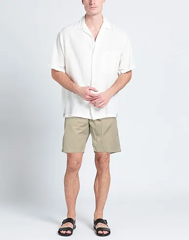 https://images.styletyx.com/images/khaki-plain-weave-shorts-bermuda-universal-works-13188132_2.webp