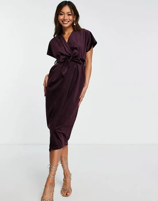 https://images.styletyx.com/images/kimono-sleeve-velvet-midi-dress-with-wrap-tie-in-plum-closet-london-1810937_1.webp