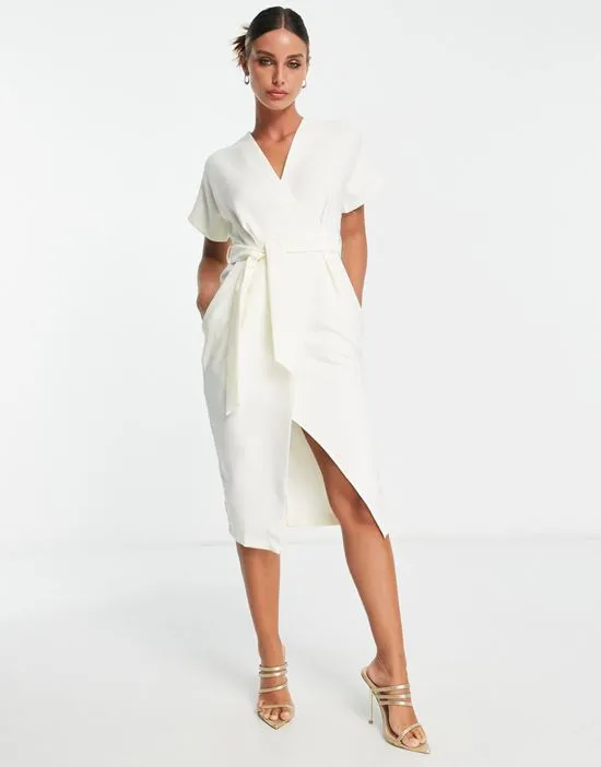 https://images.styletyx.com/images/kimono-wrap-dress-in-cream-closet-london-1804196_4.webp