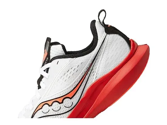 https://images.styletyx.com/images/kinvara-13-saucony-2405574_5.webp