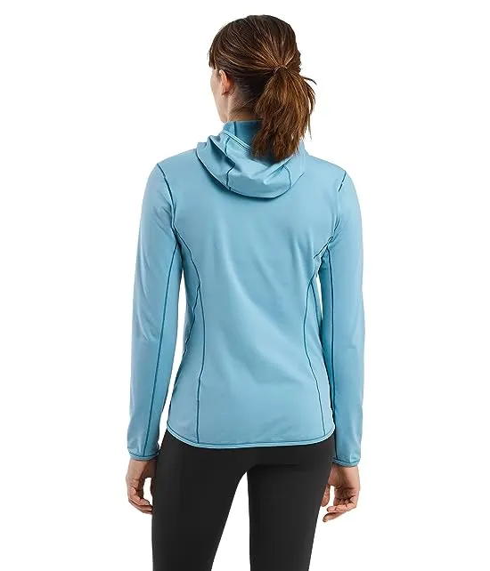 https://images.styletyx.com/images/kyanite-lt-hoodie-arcteryx-13305115_2.webp