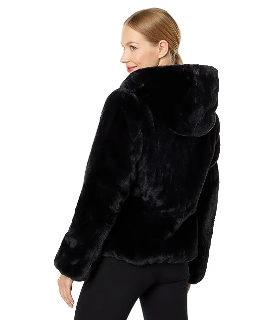 https://images.styletyx.com/images/laila-short-reversible-faux-fur-save-the-duck-3301468_2.webp