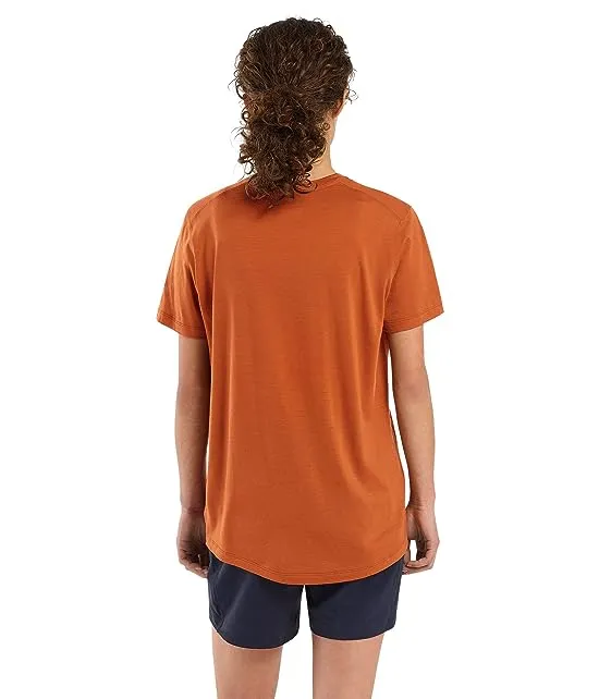 https://images.styletyx.com/images/lana-crew-short-sleeve-arcteryx-13133279_3.webp