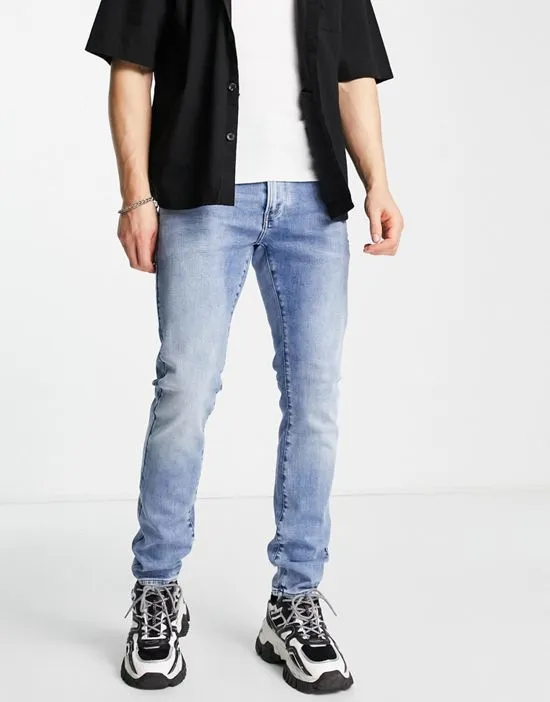 https://images.styletyx.com/images/lancet-skinny-jeans-in-light-wash-g-star-13492647_4.webp