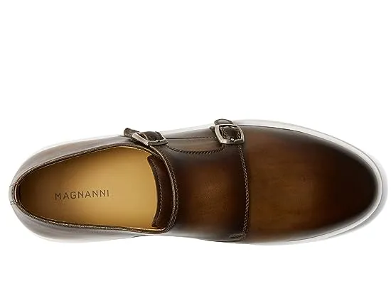 https://images.styletyx.com/images/latham-magnanni-13521671_2.webp
