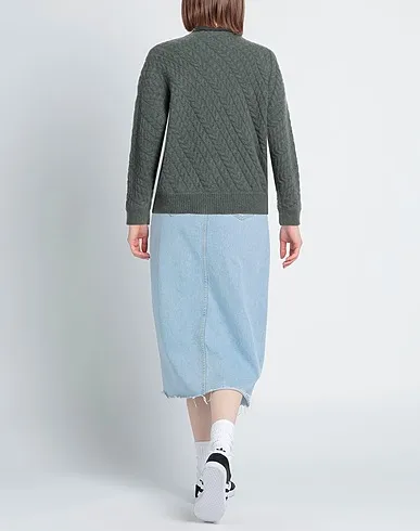 https://images.styletyx.com/images/lead-knitted-cashmere-blend-loulou-studio-1703931870_3.webp