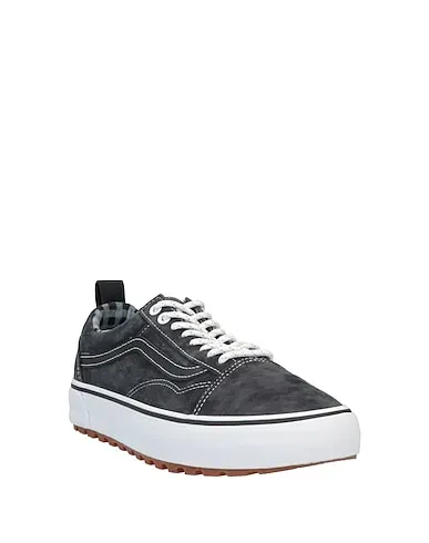 https://images.styletyx.com/images/lead-leather-sneakers-vans-mte-12921638_2.webp
