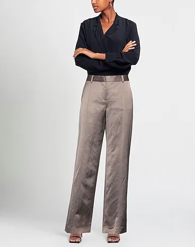 https://images.styletyx.com/images/lead-satin-casual-pants-tom-ford-13122076_2.webp