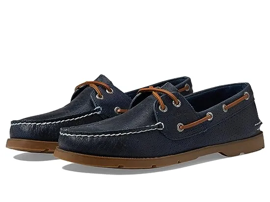 https://images.styletyx.com/images/leeward-2-eye-perf-sperry-13275519_1.webp