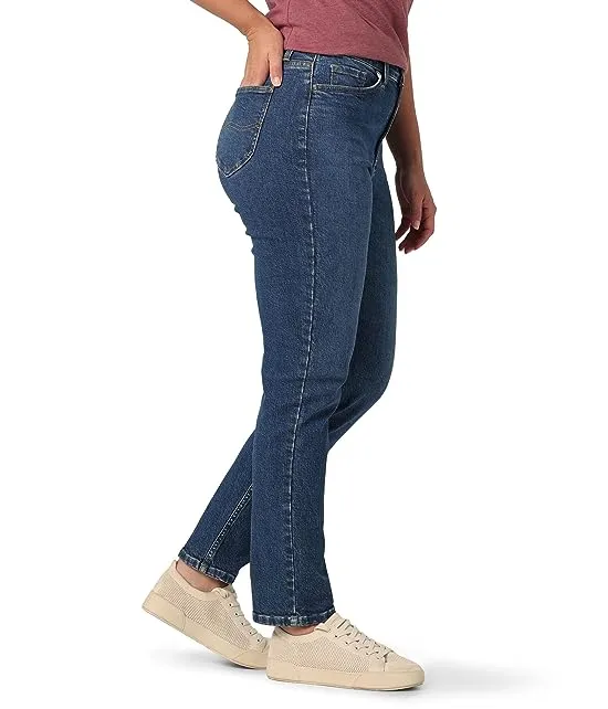 https://images.styletyx.com/images/legendary-mom-jeans-lee-2414671_2.webp