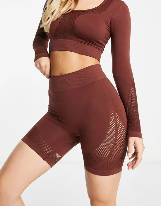 https://images.styletyx.com/images/legging-short-in-illusion-mesh-in-brown-hiit-2435171_3.webp
