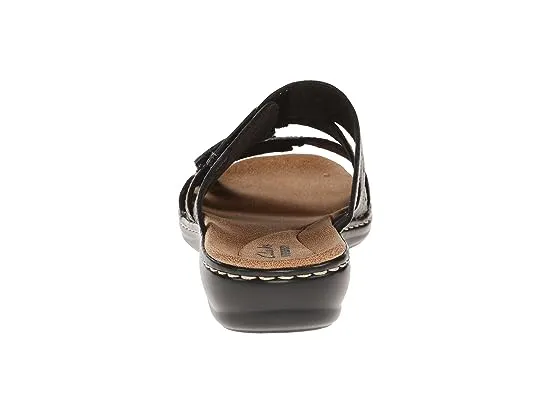 https://images.styletyx.com/images/leisa-cacti-q-clarks-1986537_5.webp