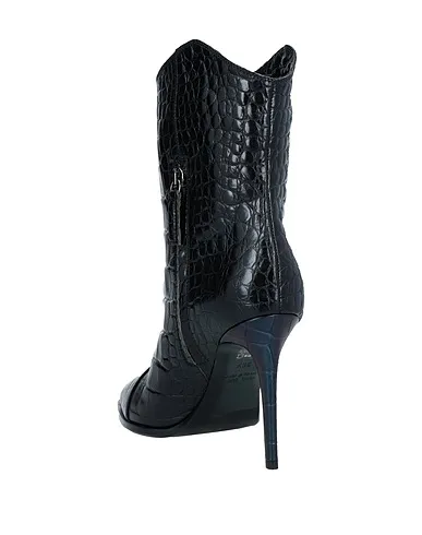 https://images.styletyx.com/images/lella-baldi-black-women-s-ankle-boot-lella-baldi-1634527_3.webp
