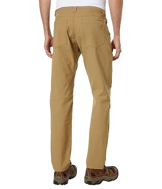 https://images.styletyx.com/images/levon-pants-arcteryx-2276971_2.webp