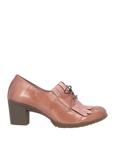 https://images.styletyx.com/images/light-brown-leather-loafers-wonders-1005299993_1.webp