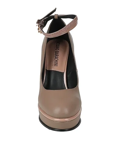 https://images.styletyx.com/images/light-brown-leather-pump-luciano-barachini-710508923_4.webp