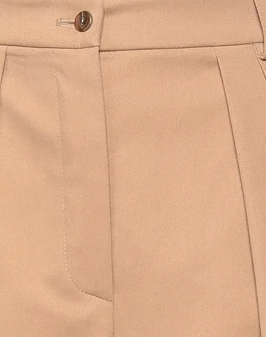 https://images.styletyx.com/images/light-brown-velvet-cropped-pants-culottes-alberta-ferretti-144169805_4.webp