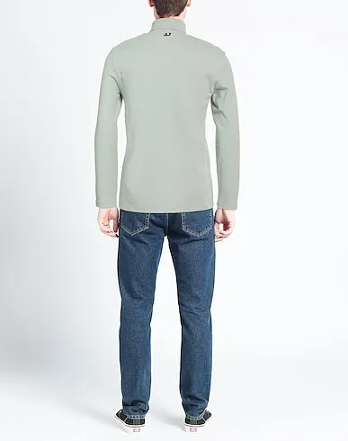 https://images.styletyx.com/images/light-green-jersey-t-shirt-thom-browne-1008254205_3.webp