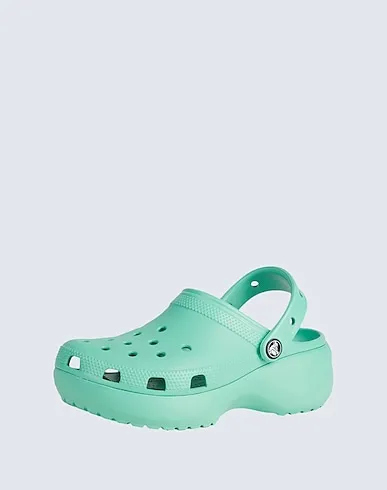 https://images.styletyx.com/images/light-green-mules-and-clogs-crocs-13250707_2.webp