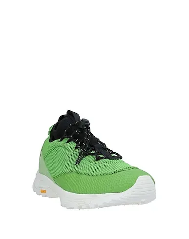https://images.styletyx.com/images/light-green-sneakers-roa-962033_2.webp