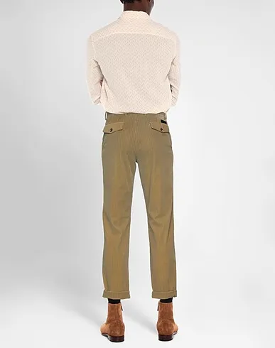 https://images.styletyx.com/images/light-green-velvet-casual-pants-rrd-13662944_3.webp