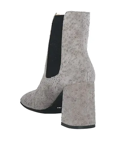 https://images.styletyx.com/images/light-grey-ankle-boot-prezioso-1329043_3.webp