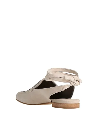 https://images.styletyx.com/images/light-grey-ballet-flats-brunello-cucinelli-13097276_3.webp
