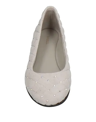 https://images.styletyx.com/images/light-grey-ballet-flats-le-silla-3314395_4.webp