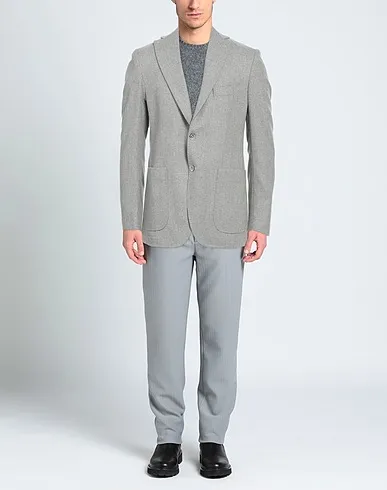 https://images.styletyx.com/images/light-grey-cool-wool-blazer-viacaracciolo-1004925898_2.webp