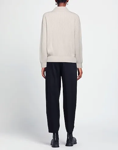 https://images.styletyx.com/images/light-grey-knitted-cashmere-blend-fedeli-1005809963_3.webp