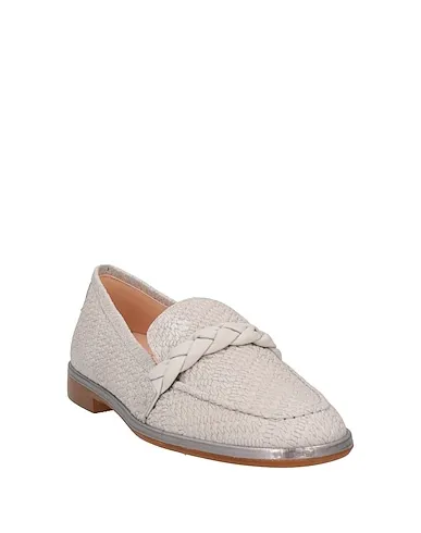 https://images.styletyx.com/images/light-grey-leather-loafers-marian-12919960_2.webp