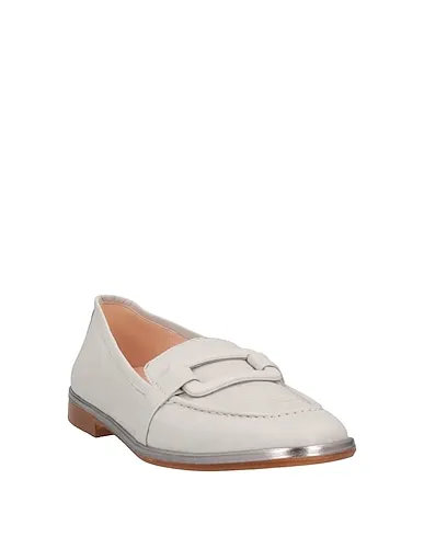 https://images.styletyx.com/images/light-grey-leather-loafers-marian-13267232_2.webp