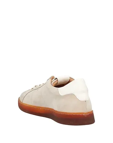 https://images.styletyx.com/images/light-grey-leather-sneakers-ernesto-dolani-3202300_3.webp