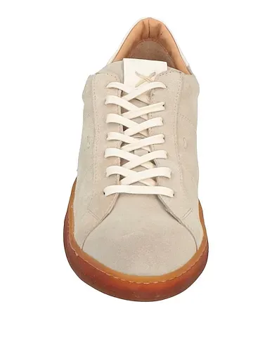 https://images.styletyx.com/images/light-grey-leather-sneakers-ernesto-dolani-3202300_4.webp