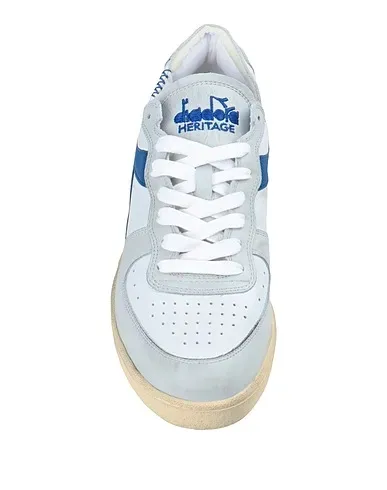 https://images.styletyx.com/images/light-grey-leather-sneakers-mi-basket-row-cut-diadora-heritage-2658151_4.webp