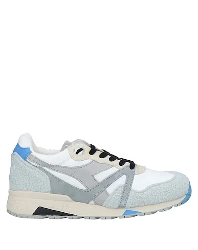 https://images.styletyx.com/images/light-grey-pile-sneakers-diadora-heritage-13483895_1.webp