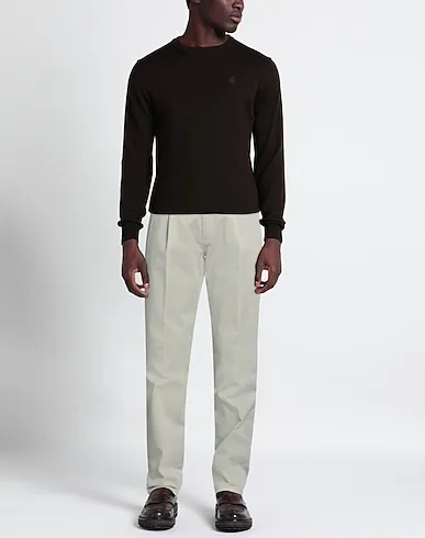 https://images.styletyx.com/images/light-grey-plain-weave-casual-pants-luigi-borrelli-napoli-874380257_2.webp