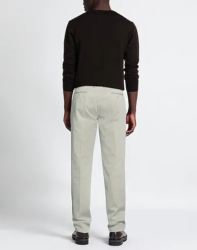 https://images.styletyx.com/images/light-grey-plain-weave-casual-pants-luigi-borrelli-napoli-874380257_3.webp