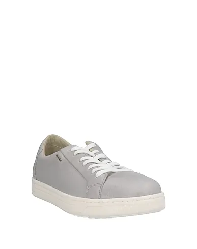 https://images.styletyx.com/images/light-grey-sneakers-geox-13016976_2.webp