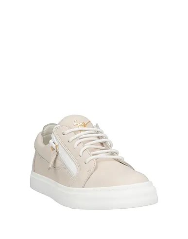 https://images.styletyx.com/images/light-grey-sneakers-giuseppe-zanotti-13057640_2.webp