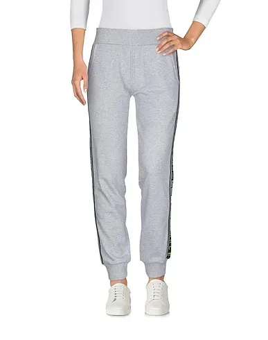 https://images.styletyx.com/images/light-grey-sweatshirt-casual-pants-custo-barcelona-241436425_2.webp
