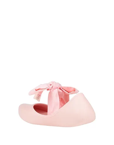 https://images.styletyx.com/images/light-pink-ballet-flats-melissa-2744083_3.webp