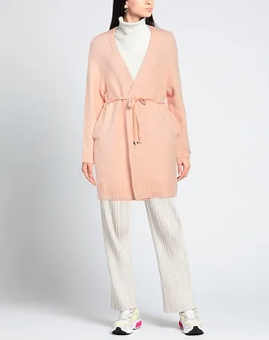 https://images.styletyx.com/images/light-pink-knitted-cardigan-high-1224505161_2.webp
