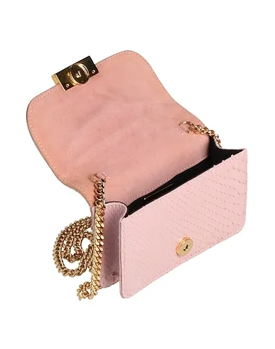 https://images.styletyx.com/images/light-pink-leather-handbag-gedebe-1315043844_2.webp