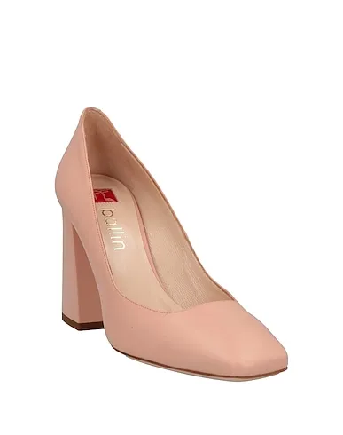 https://images.styletyx.com/images/light-pink-leather-pump-ballin-13246319_2.webp