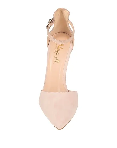 https://images.styletyx.com/images/light-pink-leather-pump-noa-a-1453904683_4.webp