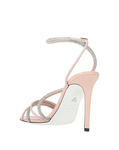 https://images.styletyx.com/images/light-pink-sandals-grey-mer-1171390_3.webp